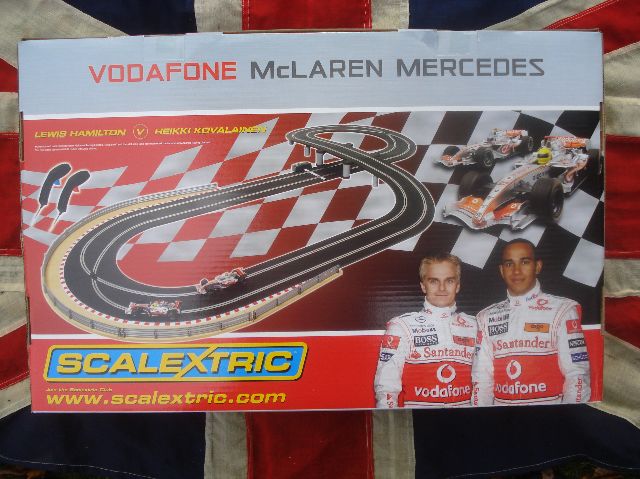 ScaleXtric C1240  Vodafone McLaren Mercedes